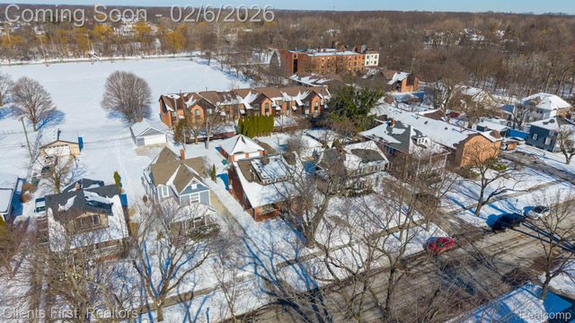 21700 Morley Avenue, Dearborn, MI 48124