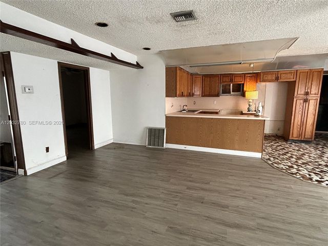 1772 NW 36th Court, Oakland Park, FL 33309