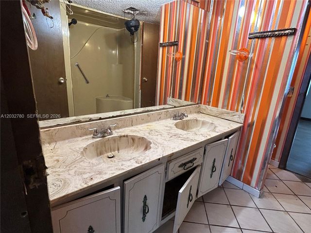 1772 NW 36th Court, Oakland Park, FL 33309
