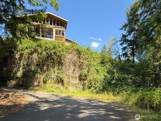 26003 SE Issaquah-Fall City Road, Issaquah, WA 98029