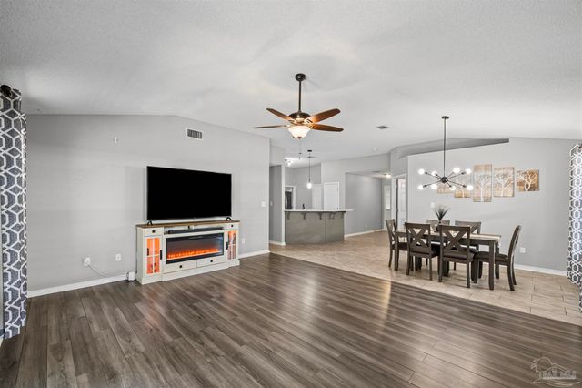 10408 Millbrook Dr, Pensacola, FL 32534