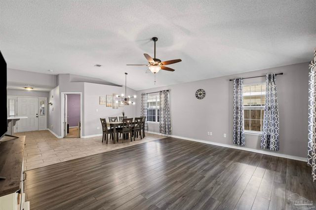 10408 Millbrook Dr, Pensacola, FL 32534