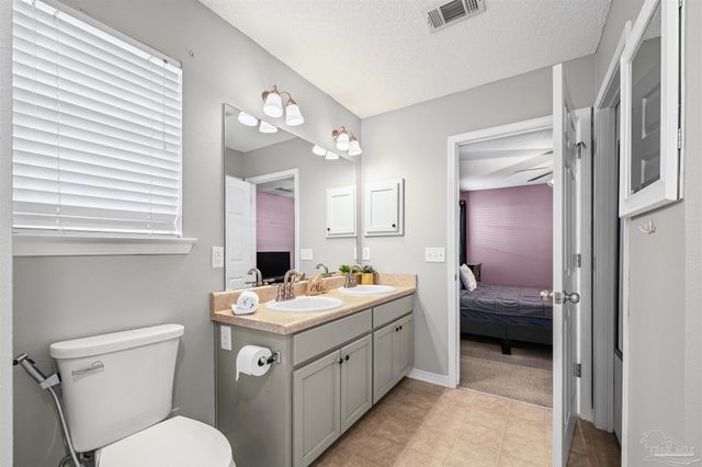 10408 Millbrook Dr, Pensacola, FL 32534