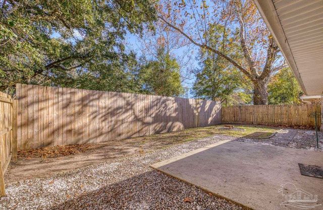 10408 Millbrook Dr, Pensacola, FL 32534