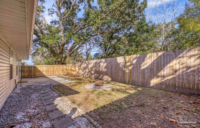 10408 Millbrook Dr, Pensacola, FL 32534