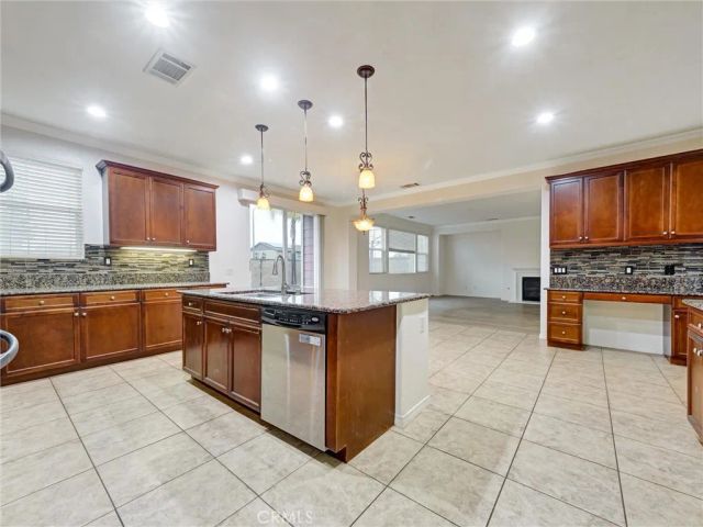 14169 Emmerglen, Eastvale, CA 92880