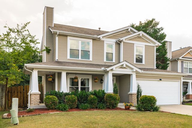 2709 Spring Farm Ct, Hermitage, TN 37076