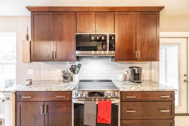 2709 Spring Farm Ct, Hermitage, TN 37076