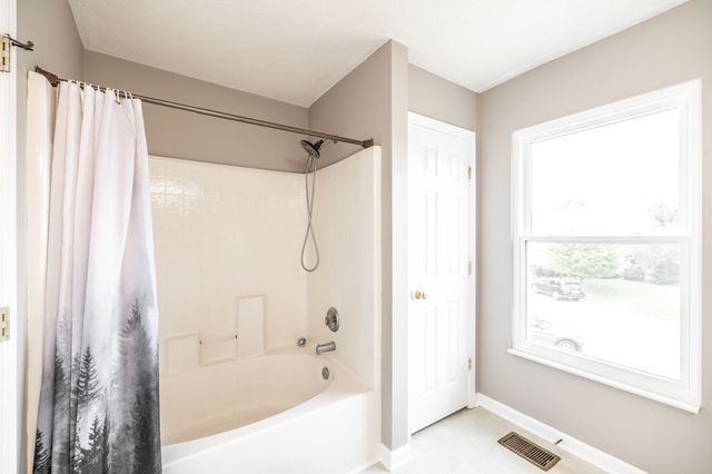 2709 Spring Farm Ct, Hermitage, TN 37076