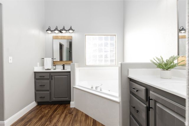 584 E MEADOW LN, Washington, UT 84780