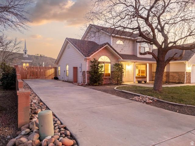 584 E MEADOW LN, Washington, UT 84780