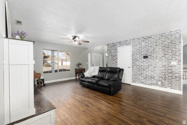 584 E MEADOW LN, Washington, UT 84780