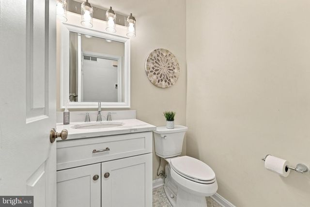 4105 CASEY CT, Alexandria, VA 22306