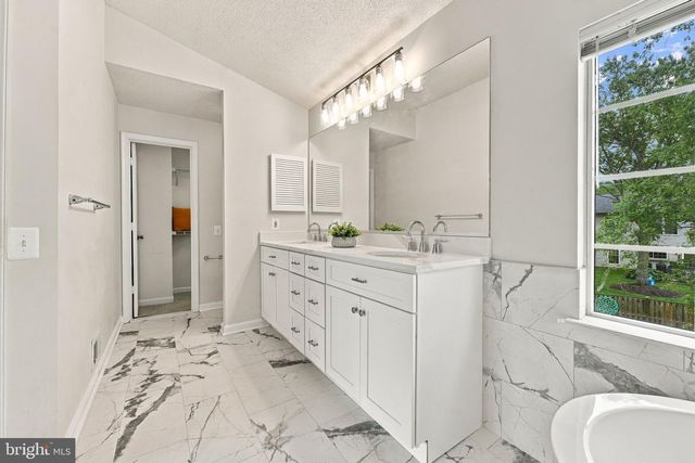 4105 CASEY CT, Alexandria, VA 22306