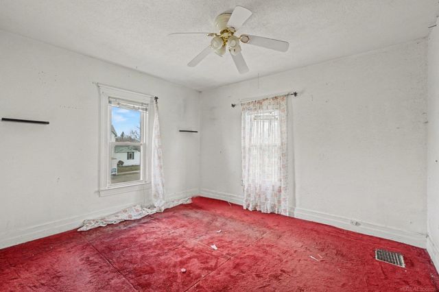 20 Park Place, Pontiac, MI 48342