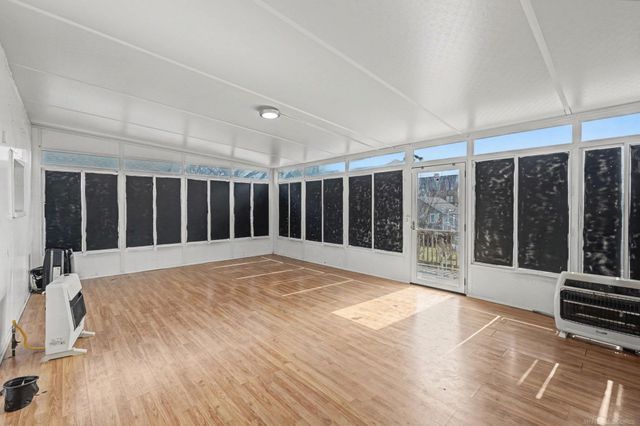 20 Park Place, Pontiac, MI 48342