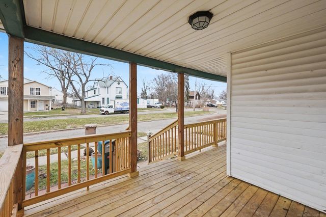 20 Park Place, Pontiac, MI 48342