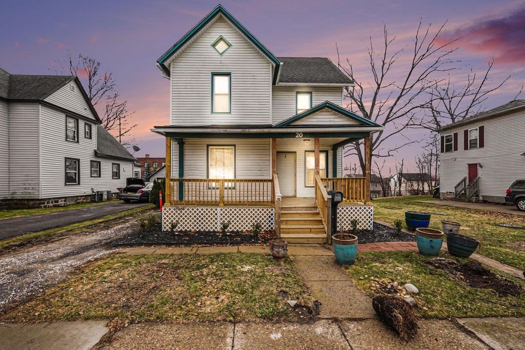 20 Park Place, Pontiac, MI 48342