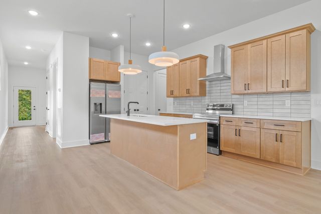 196B Queen Ave, Nashville, TN 37207