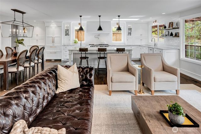 5205 W Mercer Place, Mercer Island, WA 98040