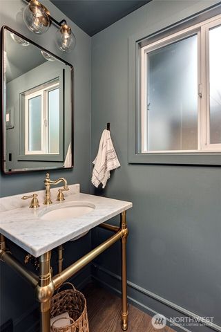 5205 W Mercer Place, Mercer Island, WA 98040