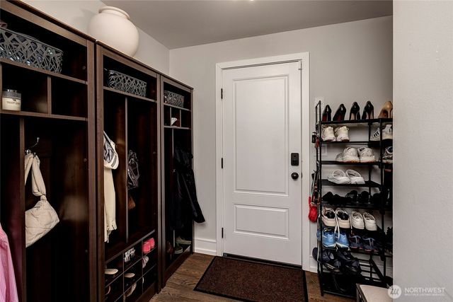 5205 W Mercer Place, Mercer Island, WA 98040