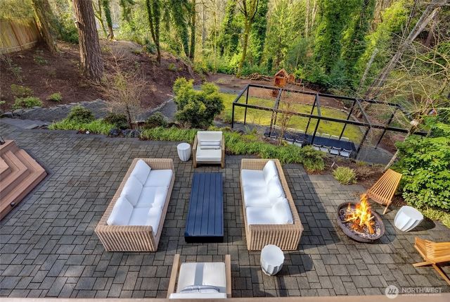 5205 W Mercer Place, Mercer Island, WA 98040