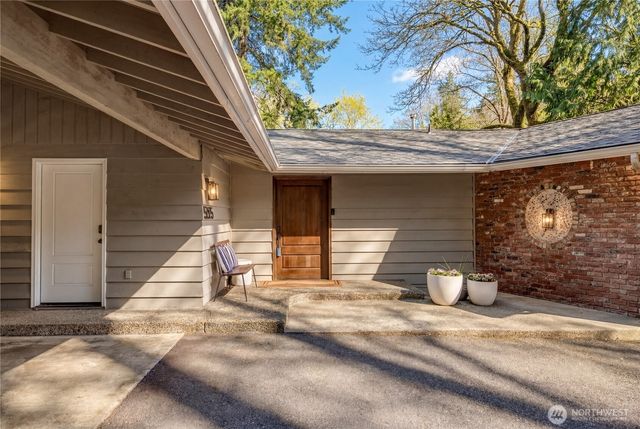 5205 W Mercer Place, Mercer Island, WA 98040