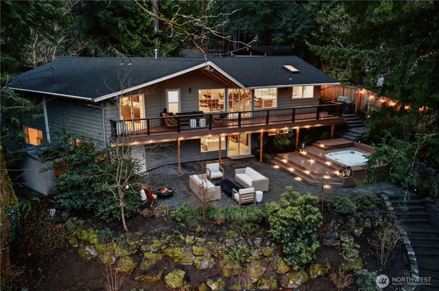 5205 W Mercer Place, Mercer Island, WA 98040