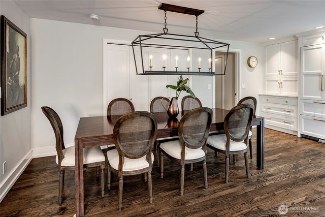 5205 W Mercer Place, Mercer Island, WA 98040