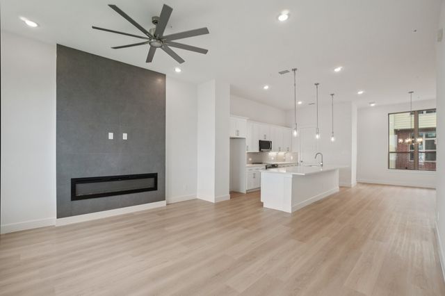 13351 Goodland Street 201, Farmers Branch, TX 75234