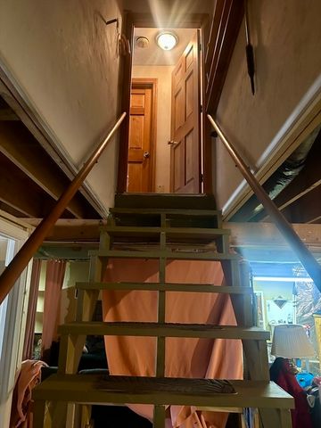 32 Hampden Ave, Brockton, MA 02301