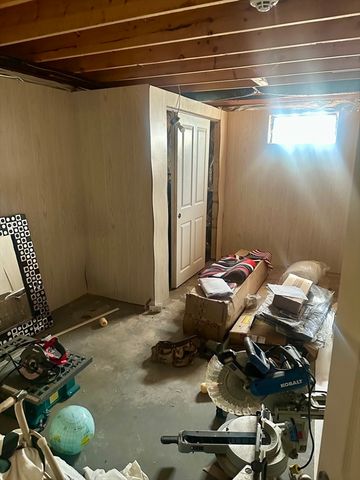 32 Hampden Ave, Brockton, MA 02301