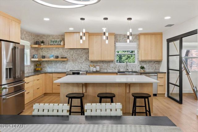 225 Pawnee Drive, Ormond Beach, FL 32174