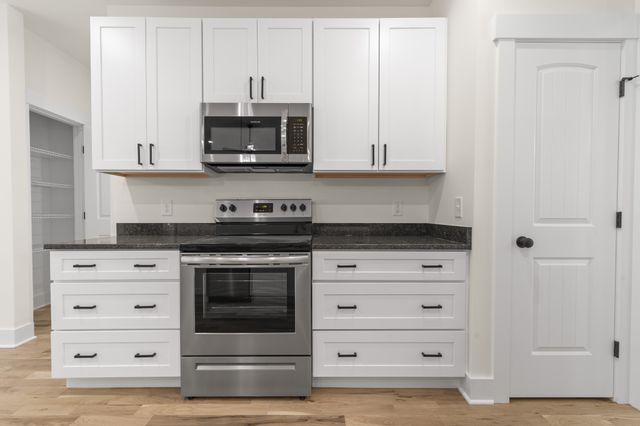 2969 Lights Chapel Rd, Greenbrier, TN 37073