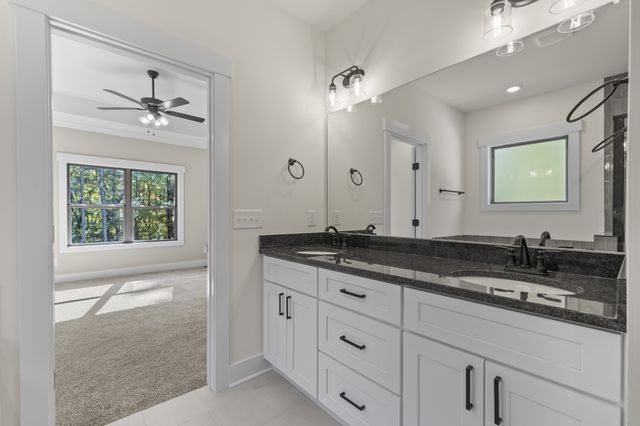 2969 Lights Chapel Rd, Greenbrier, TN 37073