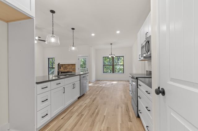 2969 Lights Chapel Rd, Greenbrier, TN 37073