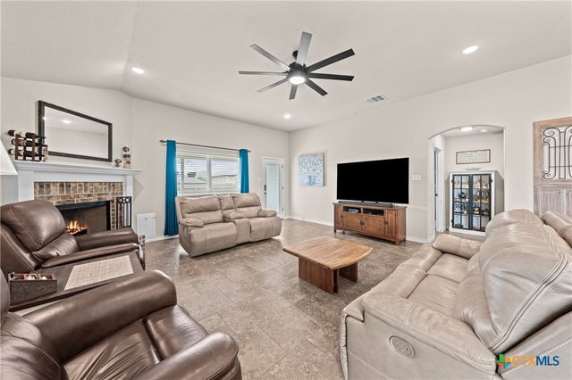 809 Kendra Drive, Temple, TX 76502