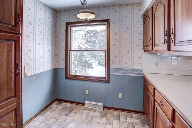 537 Park Ridge Drive, Munroe Falls, OH 44262