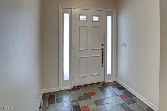 537 Park Ridge Drive, Munroe Falls, OH 44262