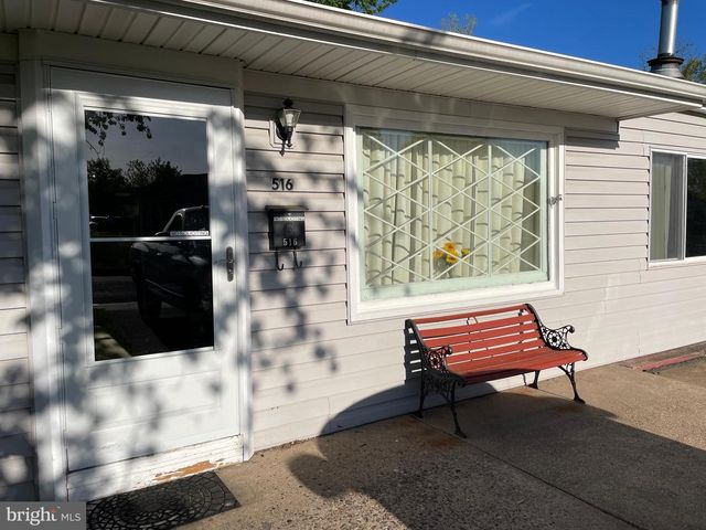 516 PARKWAY DR, Fairless Hills, PA 19030