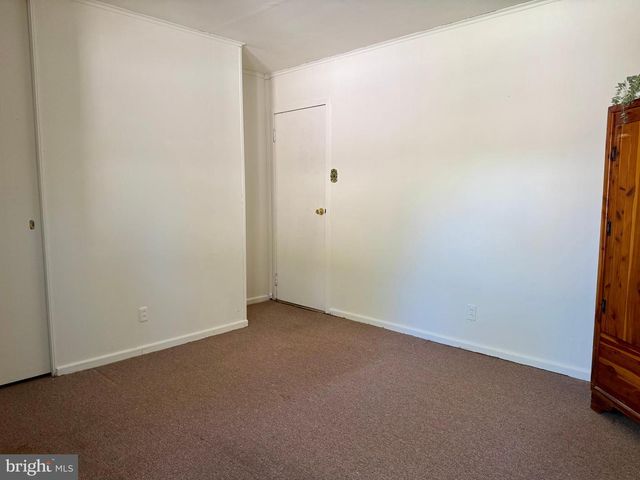 516 PARKWAY DR, Fairless Hills, PA 19030