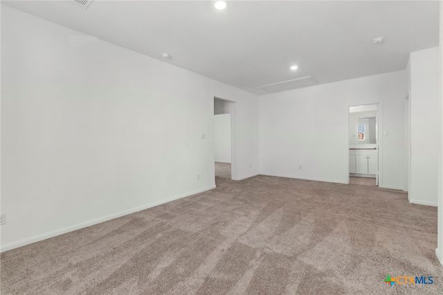 2741 Nueva Cordova, Seguin, TX 78155