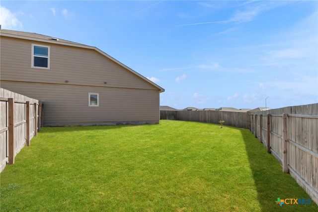 2741 Nueva Cordova, Seguin, TX 78155