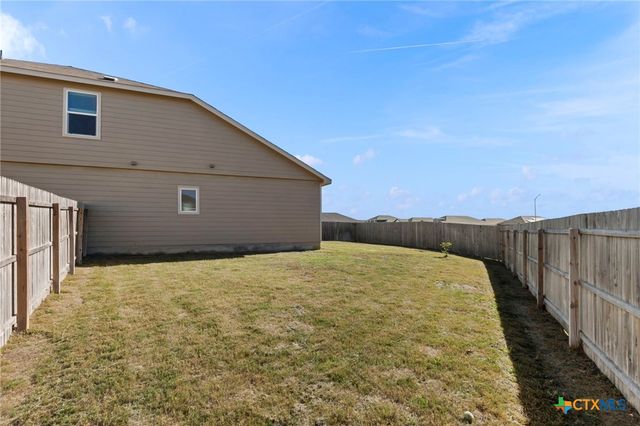 2741 Nueva Cordova, Seguin, TX 78155