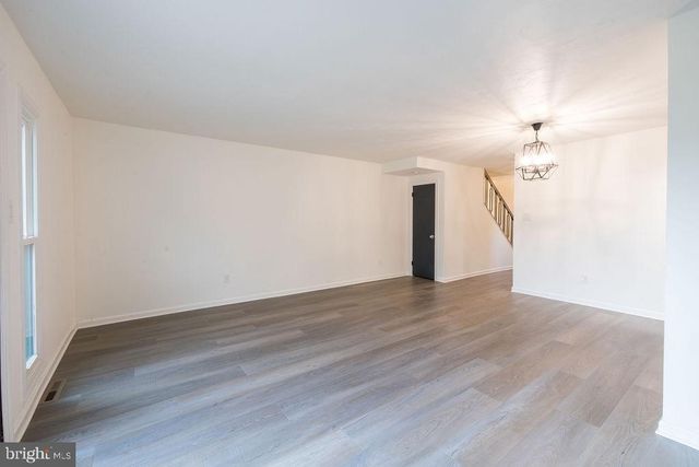 5 FORDS EDGE, Royersford, PA 19468