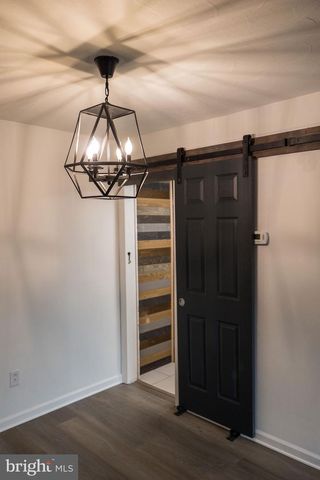 5 FORDS EDGE, Royersford, PA 19468