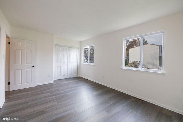 5 FORDS EDGE, Royersford, PA 19468