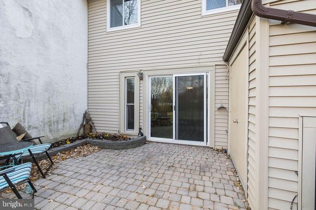 5 FORDS EDGE, Royersford, PA 19468