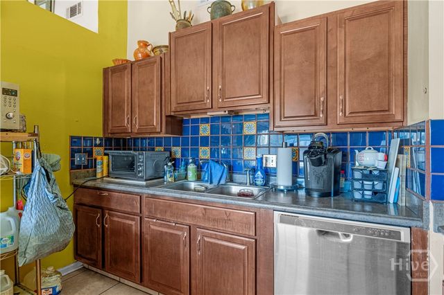 624 Honey Ridge Lane, Hinesville, GA 31313